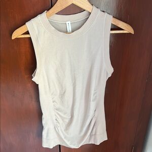 Women’s Athleta pale pink Top
